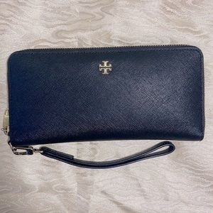 Tory Burch Robinson Saffiano Leather Wallet